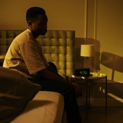 Le marathon silencieux : quand le diabète de type 1 vole le sommeil des parents (et comment le récupérer)