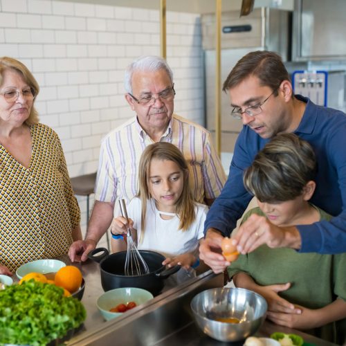 Mission Super-Sitter : Le Guide pour Garder un Enfant DT1 (sans Paniquer!)